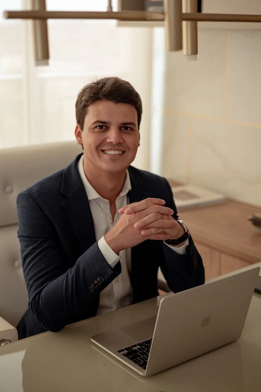 Dr. Christian Elias